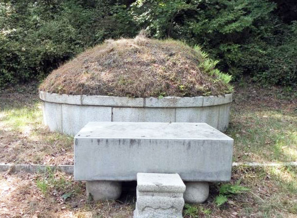 ▲ 서울 수유리 국가유공자 묘역에 안장된 범부.