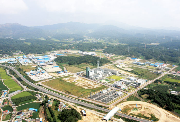 ▲ SK케미칼 안동백신 공장의 성공적 안착과 더불어 확장을 앞두고 있는 경북바이오산업단지.