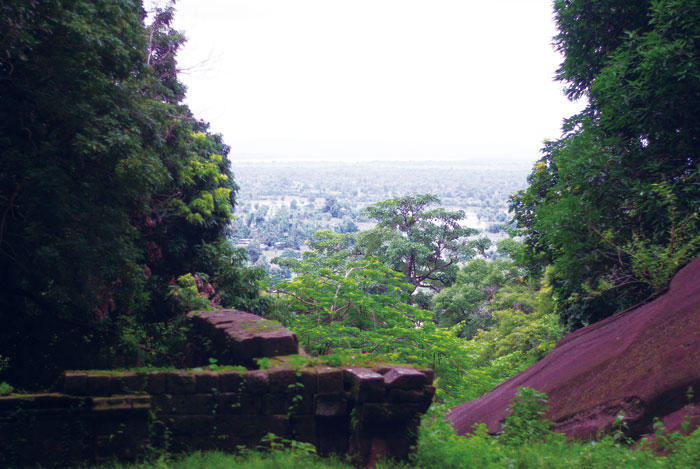 ▲ 언덕 위에서 내려다본 라오스의 시골마을 풍경.