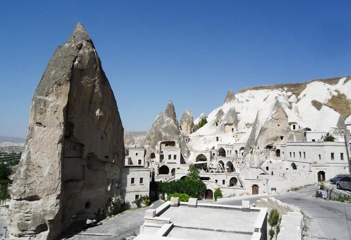 ▲ 기암괴석이 아름다운 풍광을 만들어내는 터키 중부지역.