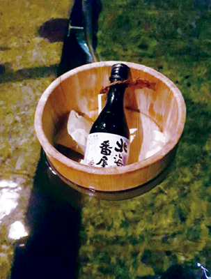 ▲ 온천욕을 하며 한잔 술을 즐기는 낭만이 있는 홋카이도.