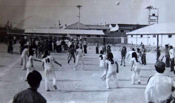 ▲ 1976년 직물협업단지 내 업체 직원들의 단합을 위해 마련된 체육대회 모습.