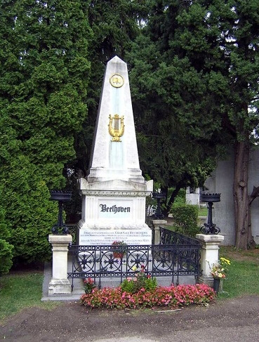 베토벤의 무덤.