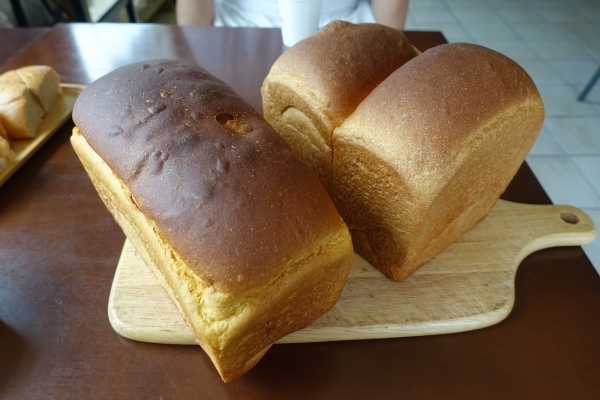 밀방앗간옆빵집의 식빵.