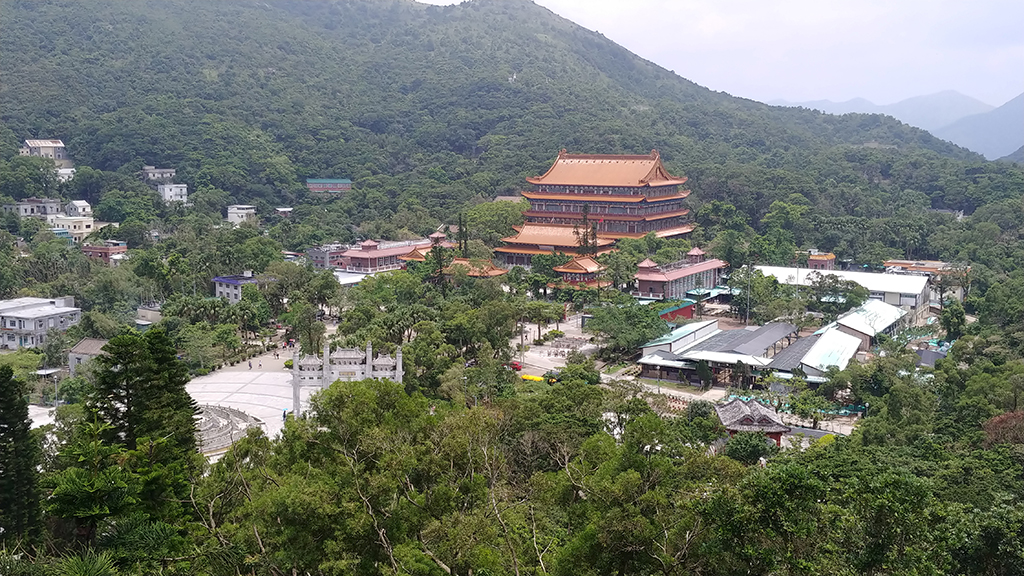 홍콩 최대 규모의 불교 사원 포린사.