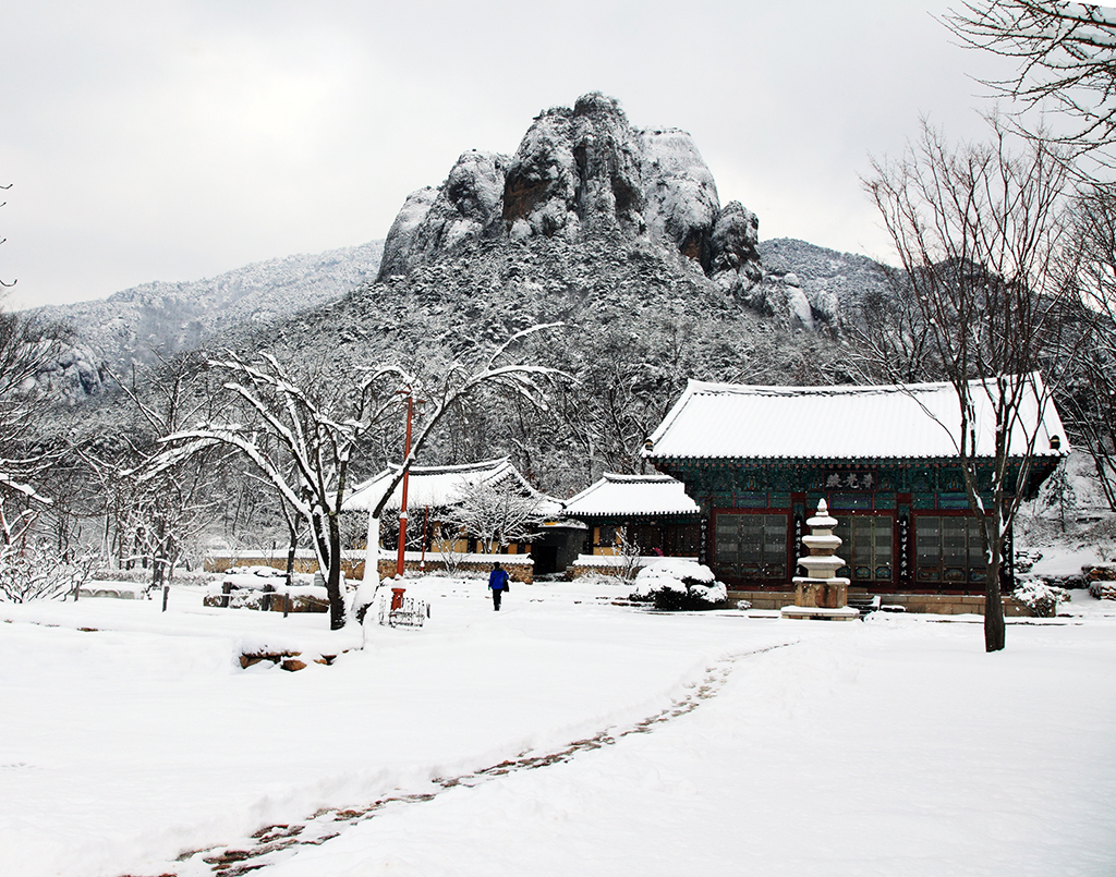 청송 주왕산이 선물하는 겨울 풍경.