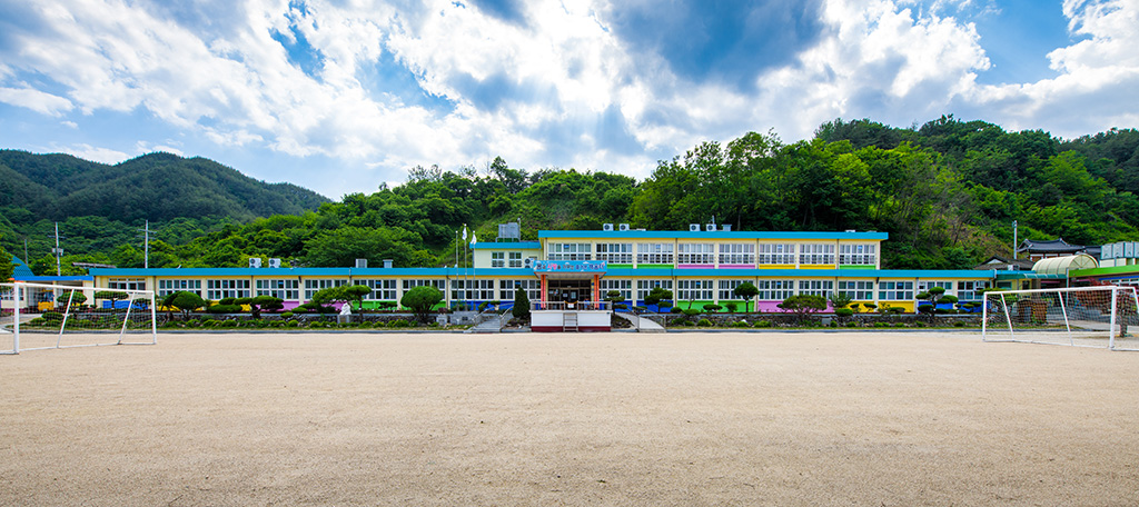 경남 거창군 신원면에 위치한 신원초등학교의 모습. /신원초 제공