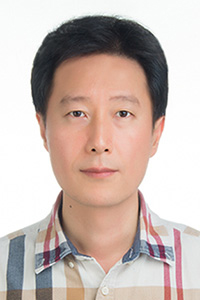 Yongho Park, Diretor da Clínica de Medicina Oriental Pohang Chamsarang Songgwang